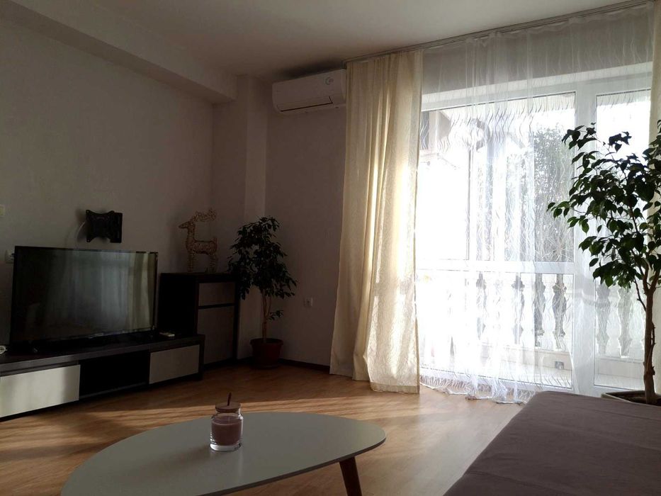 Тристаен апартамент за продажба в Слънчев бряг