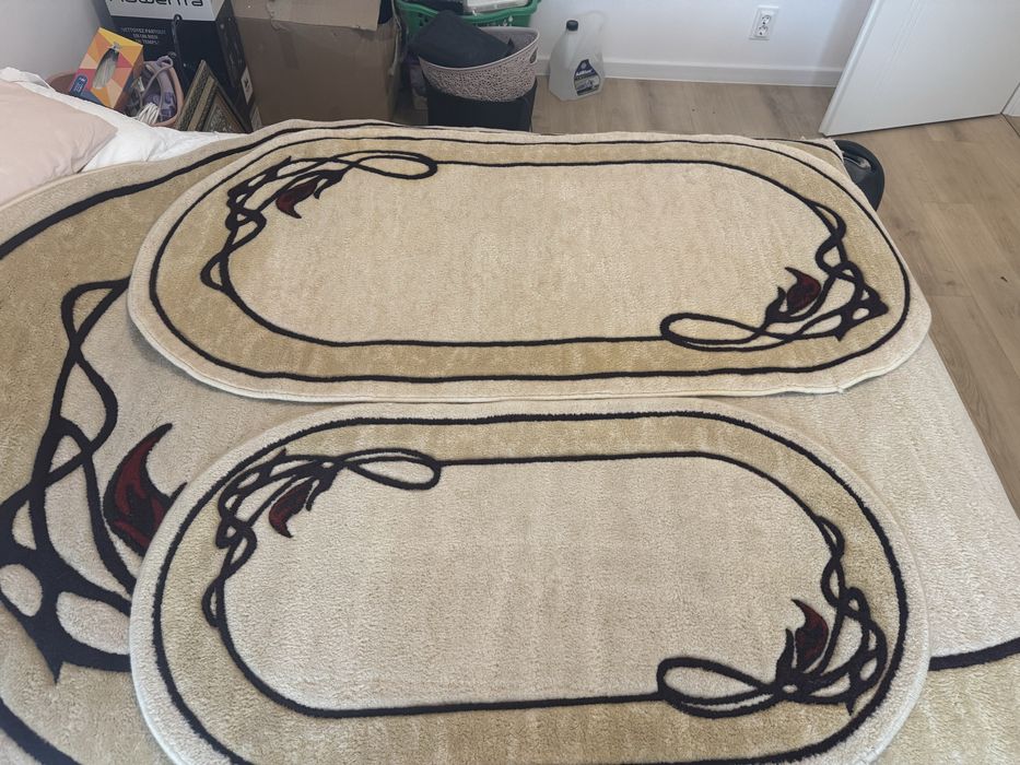 Vand covoare in stare foarte buna