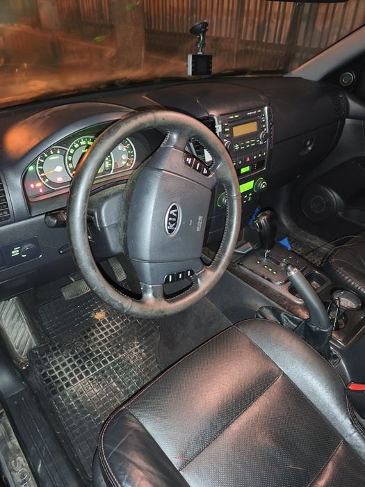 Vind Kia Sorento 2009 ,4000€