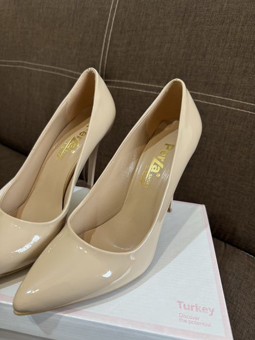 Дамски обувки на ток