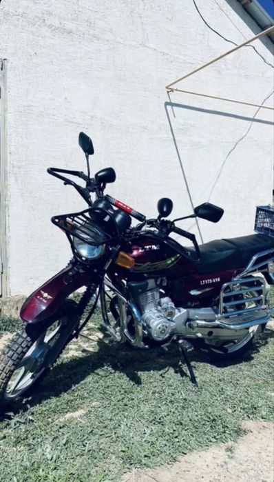 Мотоцикл 175 v16