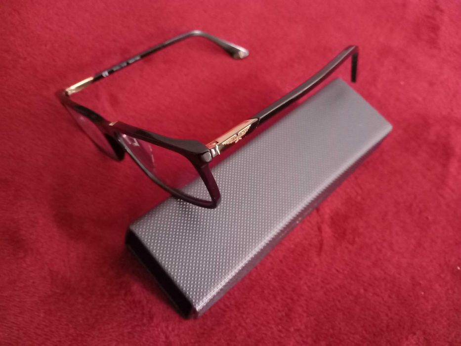 Rame  ochelari  vedere  barbati  originale , marca  POLICE - Noi