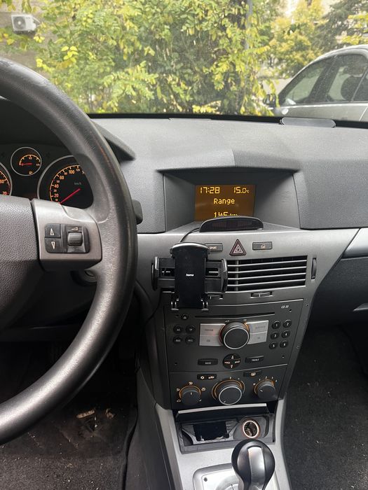 Opel Astra H 2004 1.6 Twinport Benzina Automata