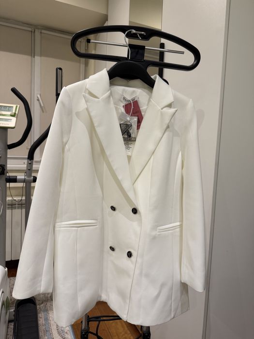 Пиджак, костюм женский