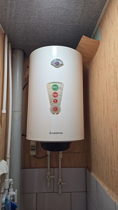 Срочна продаётса Аристон 80.Л