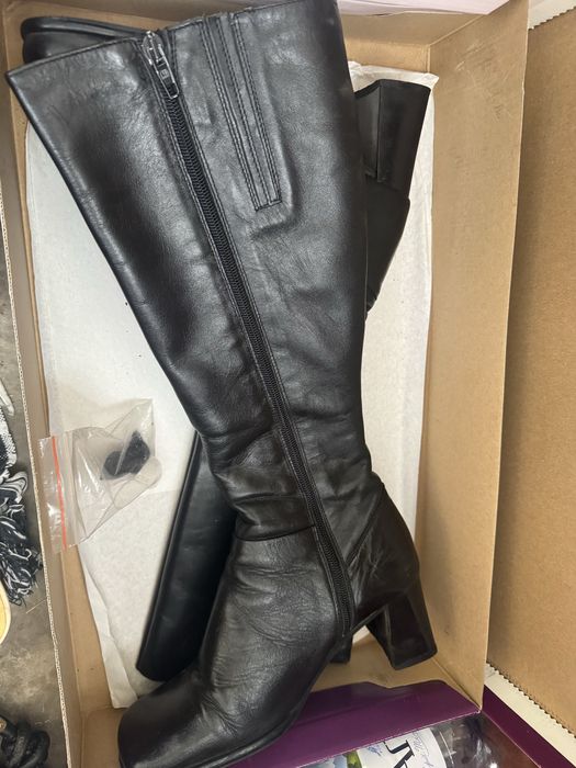 Cizme din piele romanesti la cutie
