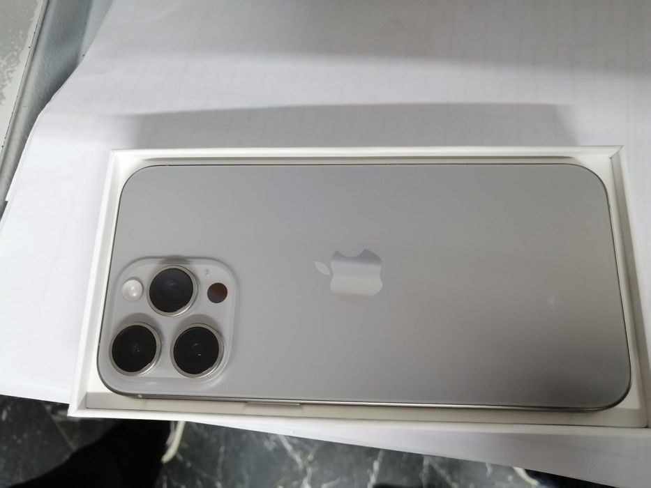 IPhone 15 про мах