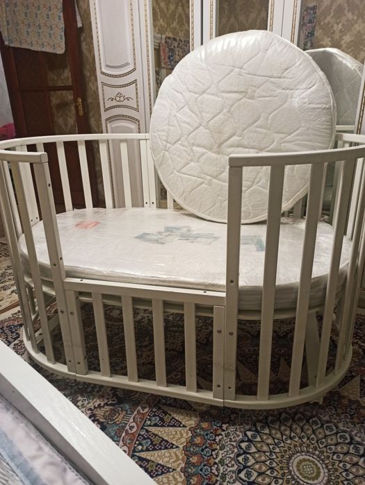 Продам манеж северянка белая