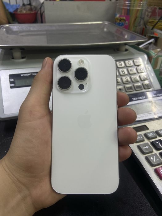 Iphone 16 pro 256гб белый продам