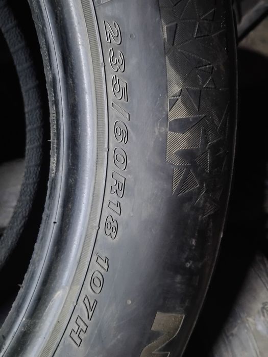 Покрышки 235.60.р18