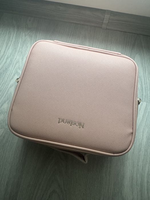 Козметичен несесер / чанта