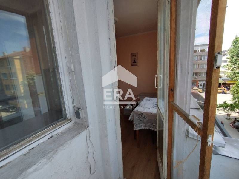 Продава се Двустаен апартамент в Хасково, Център - 78 кв.м за 1144 €/кв.м - Снимка #11