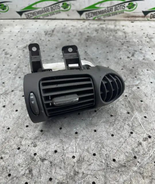 Grila ventilatie bord stanga Mercedes-Benz C-Class 2003