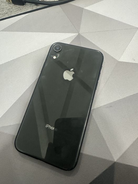 iPhone xr 64gb LL/A