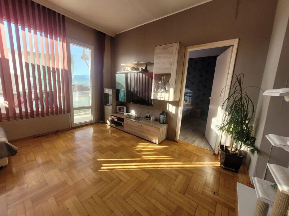 Продава се Тристаен апартамент в Пловдив, Коматево - 86 кв.м за 647 €/кв.м - Снимка #1