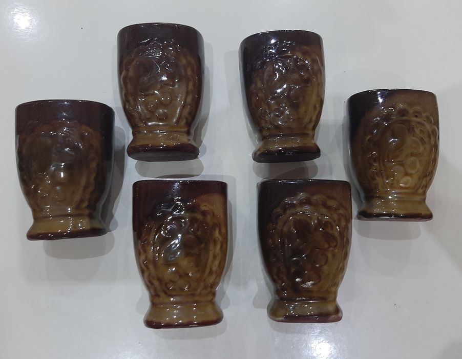 Керамична бъклица+6 чаши в комплект