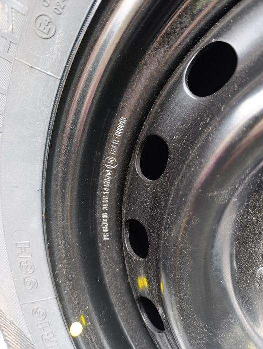 Продавам чисто нова гума с чисто нова джанта