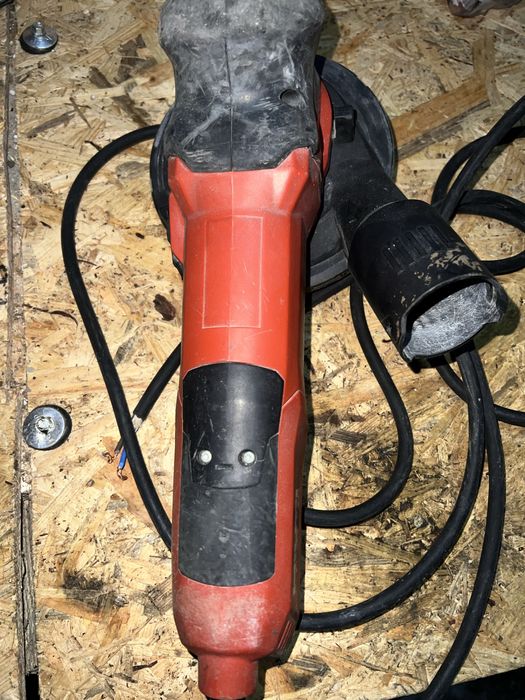 Masina de slefuit beton hilti