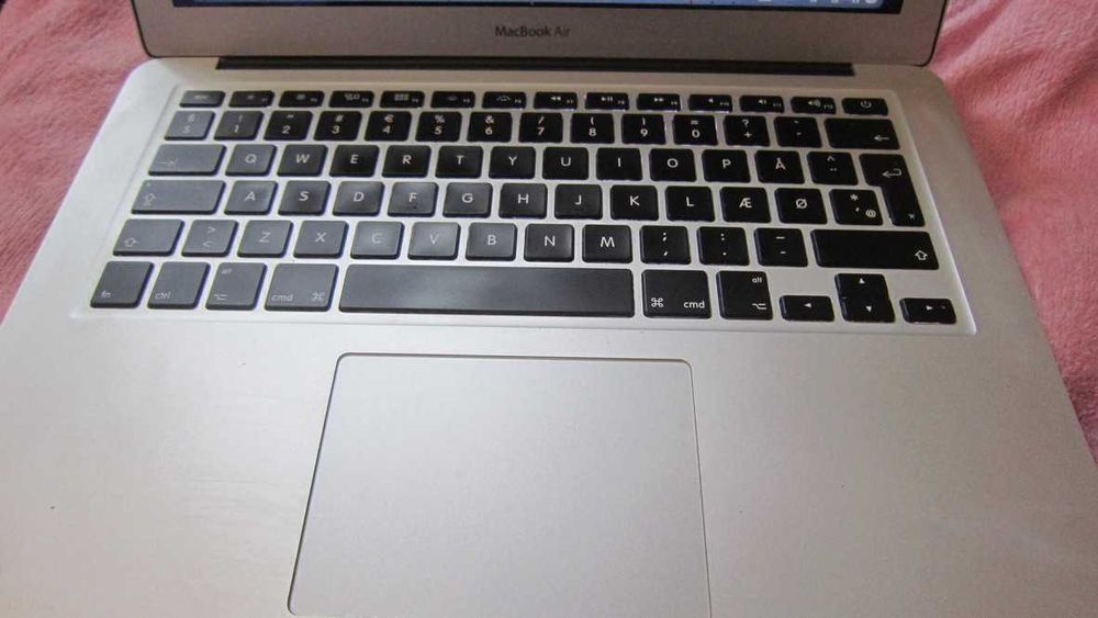Laptop MacBook Air   I5, Early 2014