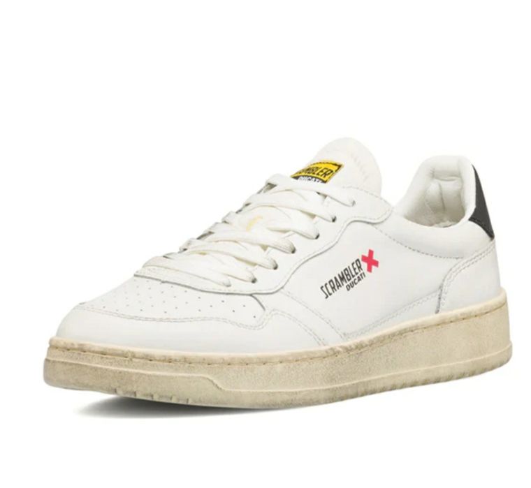 Мъжки маратонки бели