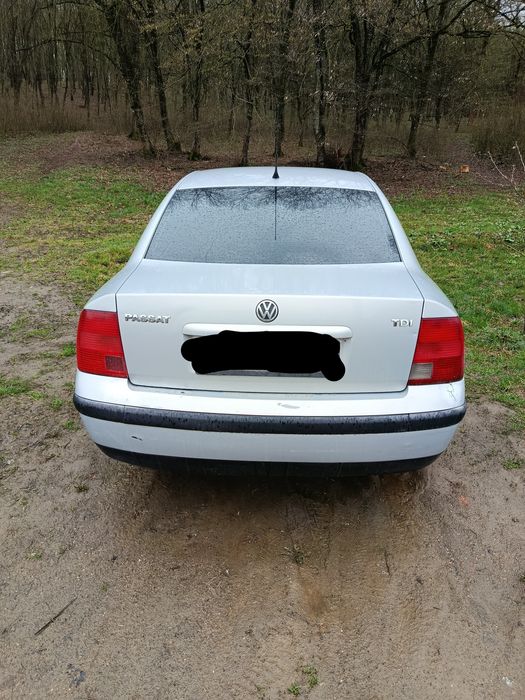 Vând PASSAT sau schimb cu ceva mai mic