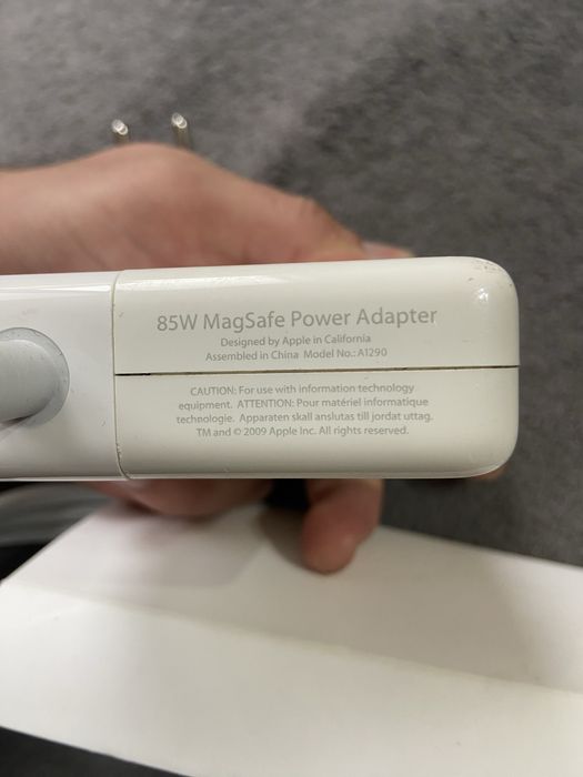 Зарядно Apple MagSafe 85w