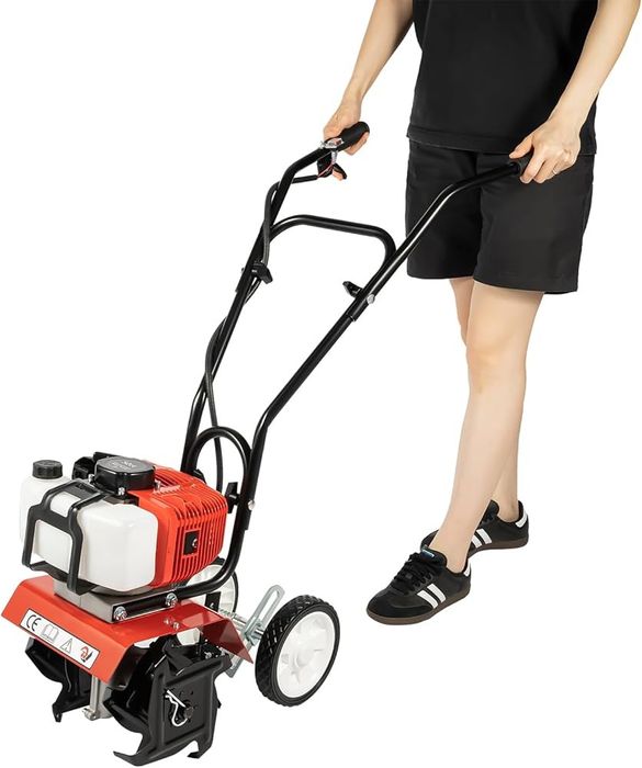 Motocultor pe benzina 2 timpi.