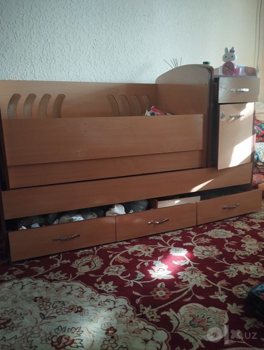 Детская кровать с тумбой