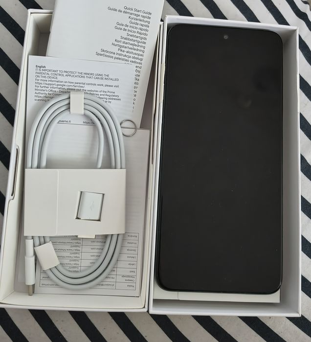 Телефон Honor 200 Smart