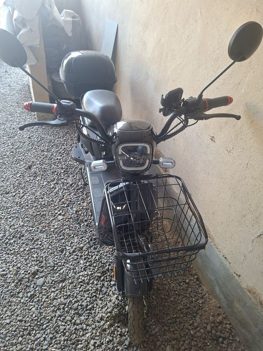 Скутер сотилади холати идеал