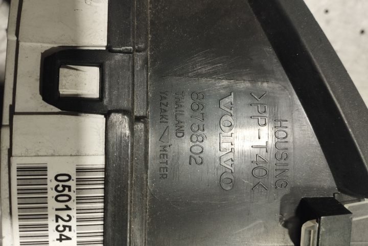 Ceasuri bord 8673802 Volvo S60 prima generatie (facelift)