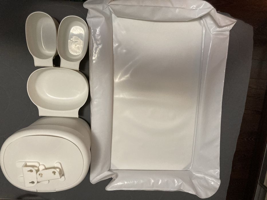 Маса за повиване SNIGLAR