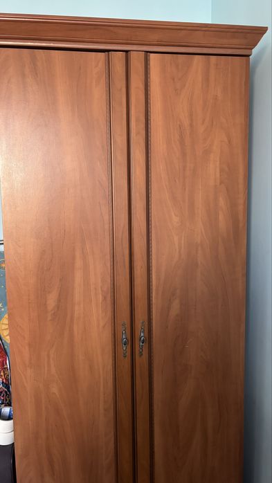 Продам сервант+шкаф