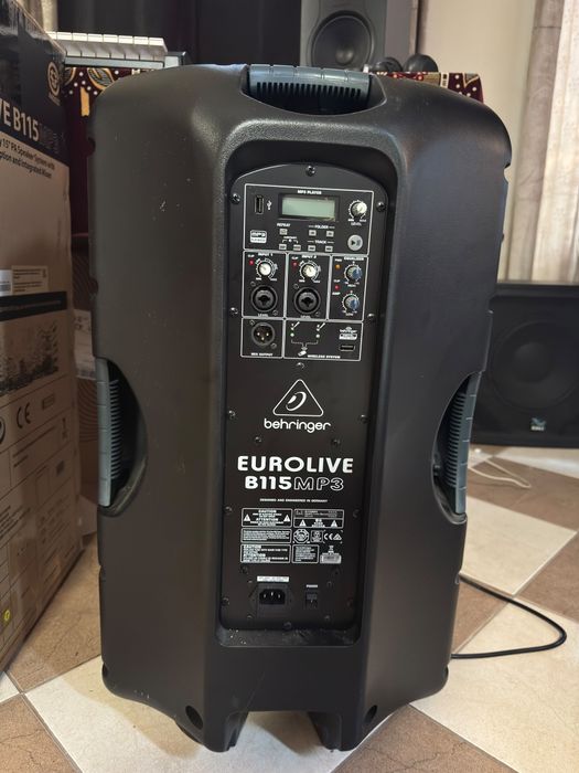 Behringer Eurolive B115 MP3
