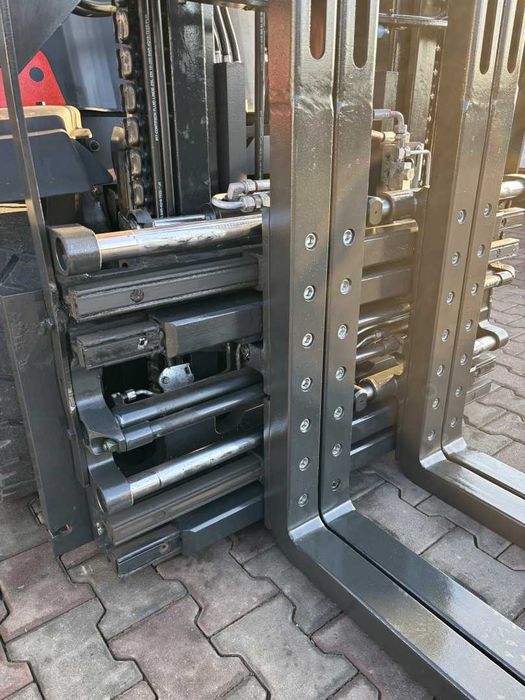 Stivuitor - Motostivuitor Linde H40T-02 394 GPL Anul fabricației: 2020