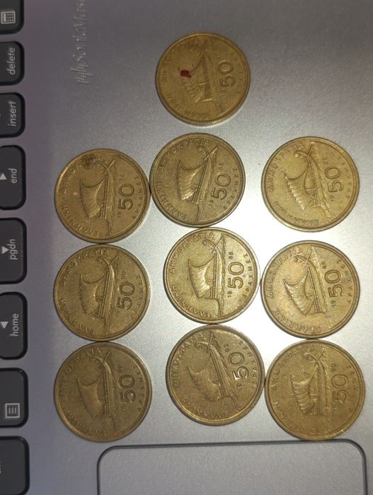 Старинни монети от 1990г