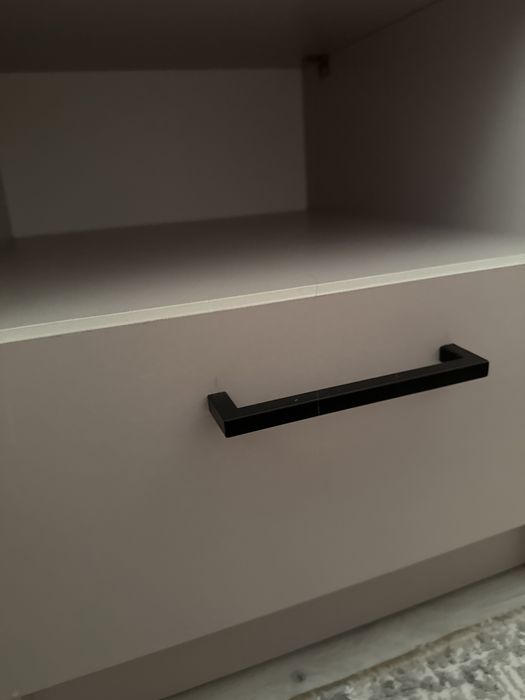 2 тумбочки прикроватные