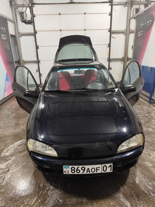 Продам машину Opel tigra