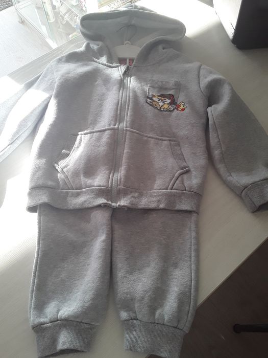 Продаются детские куртки  и кофты