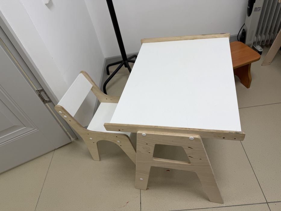 Парта со стулом с 1 до 5,6 лет