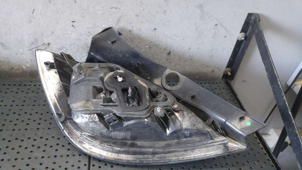 Stop tripla lampa dreapta opel astra h a04 159732r