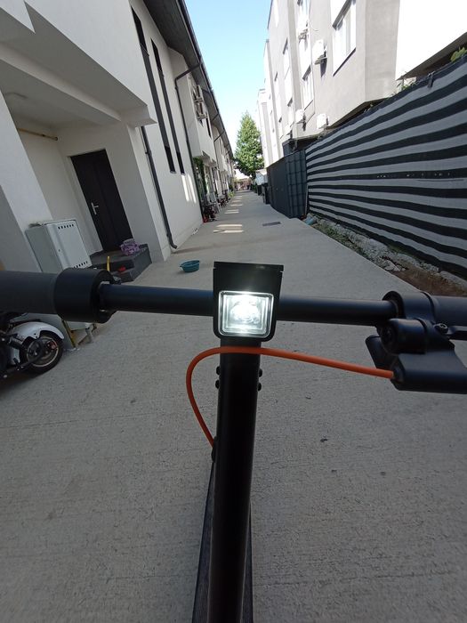 Trotineta electrica Xiaomi scuter 6 generația 2025