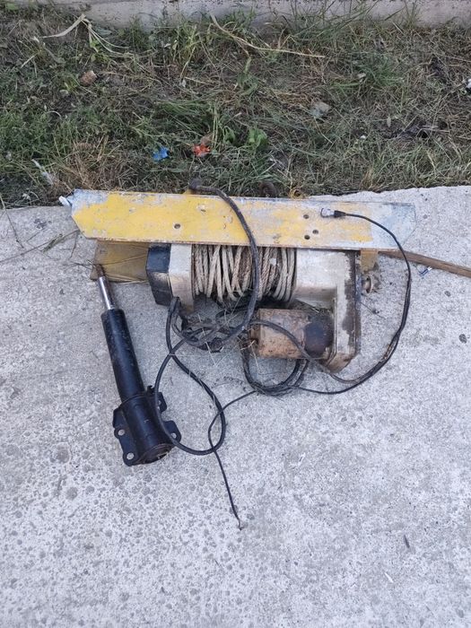 Troliu Auto De Putere