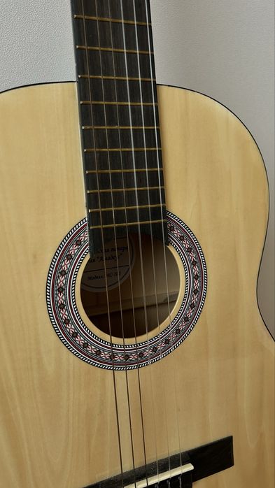 ARG Акустическая гитара серия «Амадеус» MC101