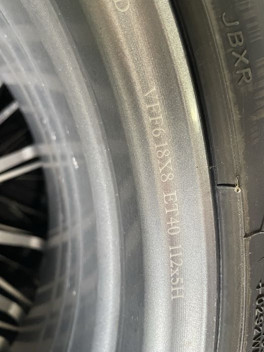 Vând set de jante Vennom Flowforged 18”, ET 40, 5x112