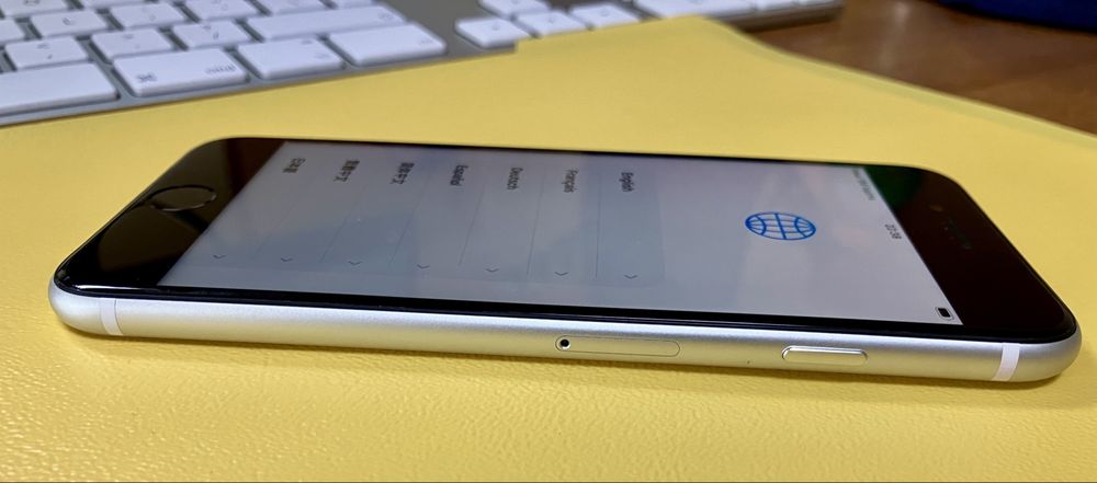 iPhone SE 2020, 64 GB, 80% battery