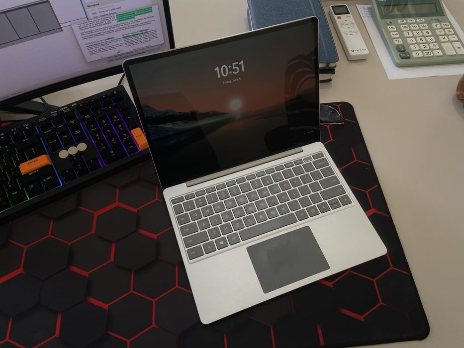 Surface Laptop Go