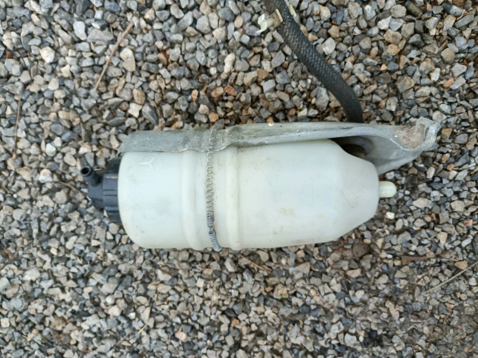 Части за Мерцедес 124