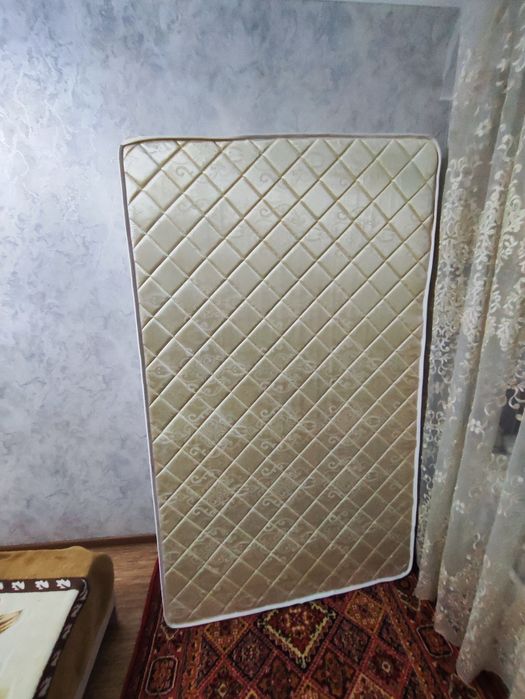 Матрас для кровати