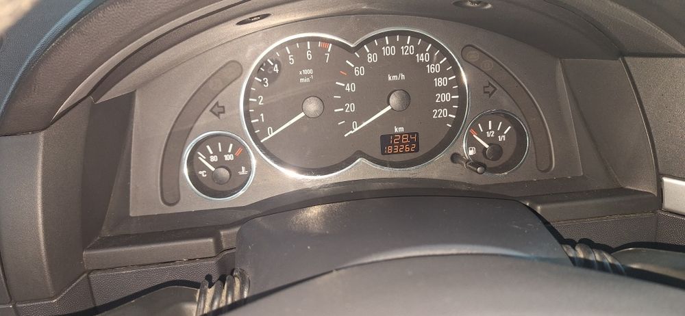 опел мерива 1,4 бензин